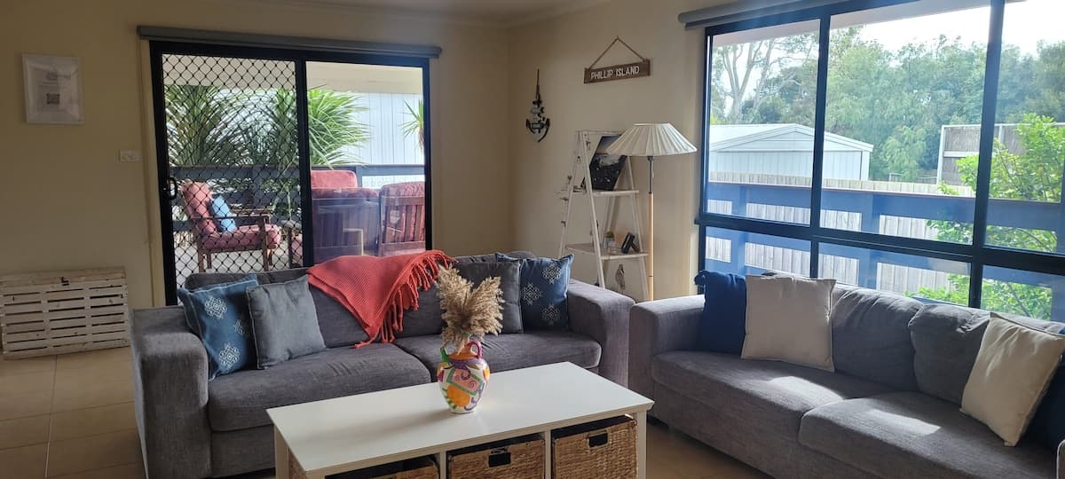 Pebbles Beach Retreat — featured